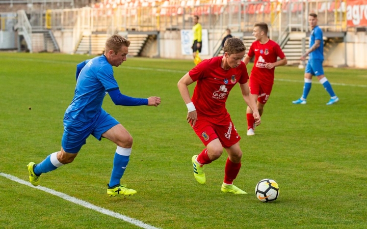 Rangadóval folytatják a bajnokságot