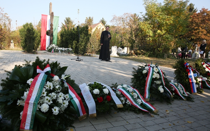 A trikolor szent háromsága és a szabadság megtartó ereje