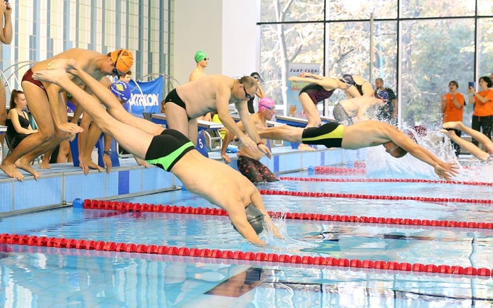 Jótékony hosszok az Úszógálán