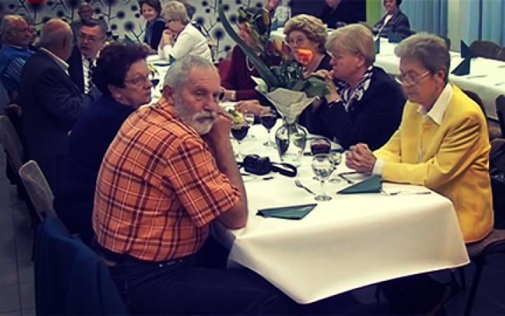 Vasműves szépkorúak