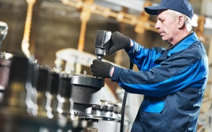 800 ezerrel többen dolgoznak, mint 2010-ben