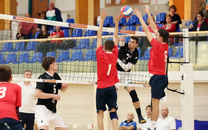 Hibátlan röplabdázók