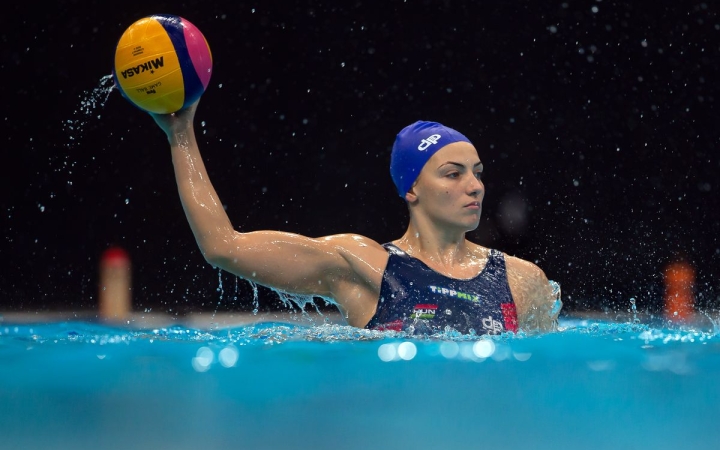 Dunaújvárosban szerepel a válogatott