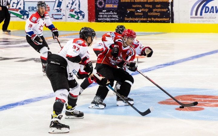 Lenullázták az Acélbikákat