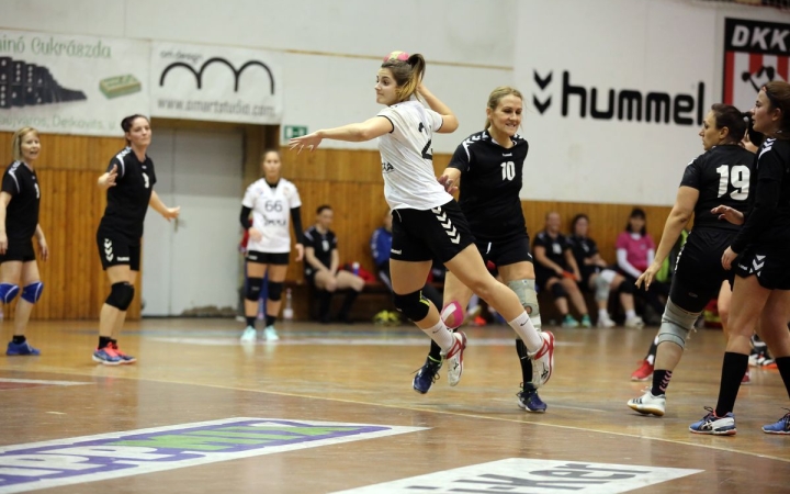 Játékkal emlékeztek