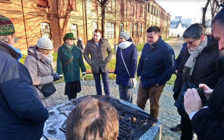 Látogatás Lesznóban: a visegrádi országoknak más jelent a szabadság...