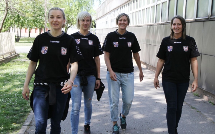 Kézilabda: kulcsemberek hosszabbítottak