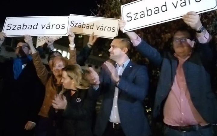 Szabad városok: kiálltak az önkormányzatok önállóságáért