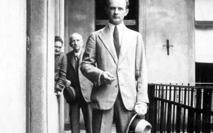 Könyvtár: "Ki nem volt Hamvas Béla?"