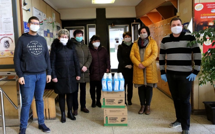 Már meg is kezdték az adomány szétosztását