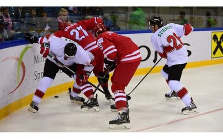 Jégkorong: osztályváltás, ismét!