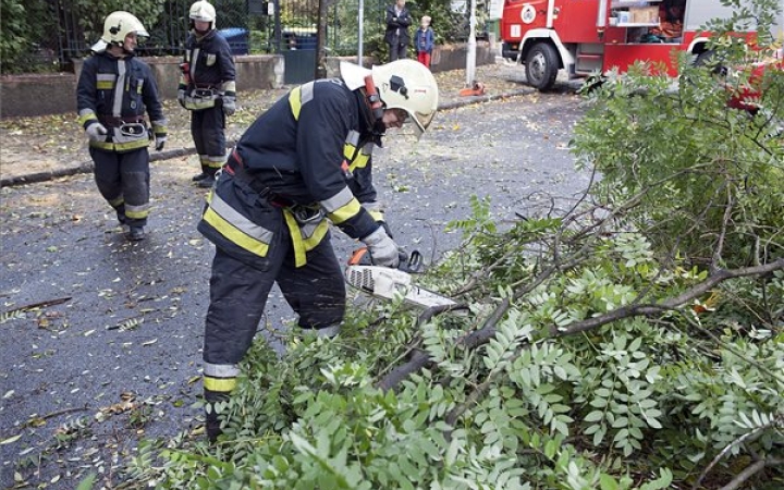 A viharos szél szépen megrángatta a várost