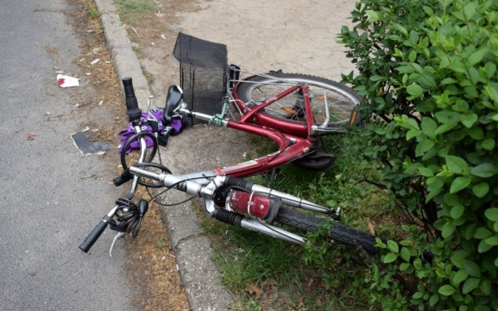 Tolatás közben ütötte el a bringást