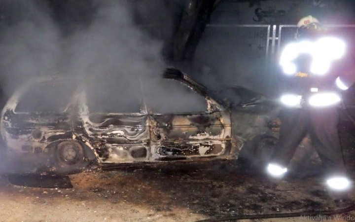 Dunaújvárosi lánglovagok az előszállási autótűznél