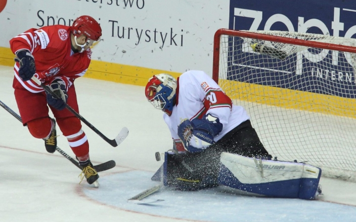 A jégkorong válogatott kapusa is széktologatással kezdte Kercsónál