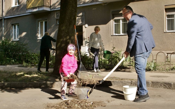 Példás összefogás a tiszta Dunaújvárosért!