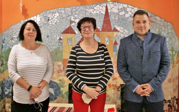 Bölcsődék, óvodák: óvatos, figyelmes nyitány