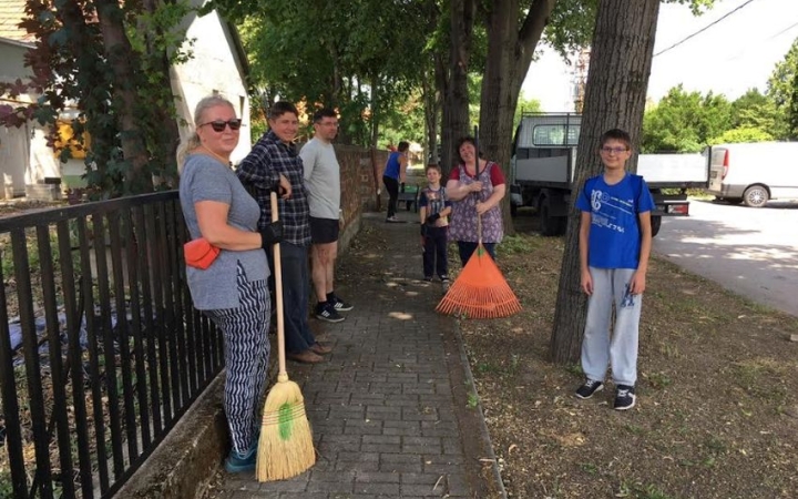 Három generáció takarított Újtelepen