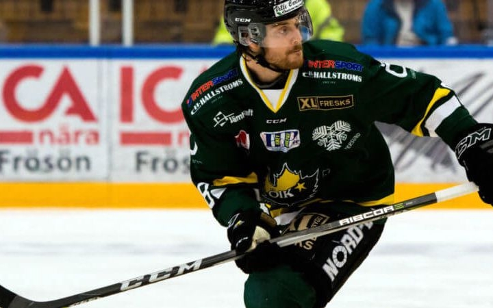 Oskar Brändström is a Bikáknál folytatja