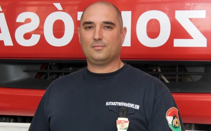 Kitüntették a hős dunaújvárosi tűzoltót