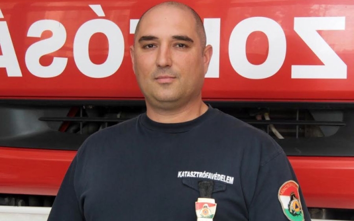 Kitüntették a hős dunaújvárosi tűzoltót
