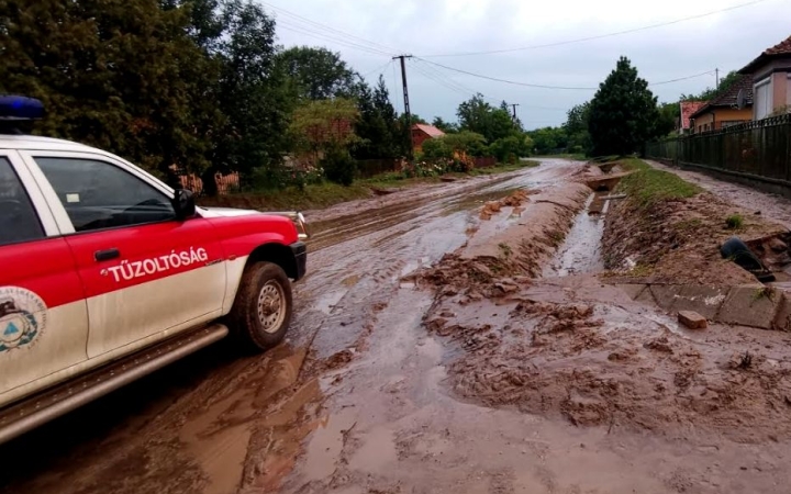 Felhőszakadás, villámárvizek, elöntések térségünkben is