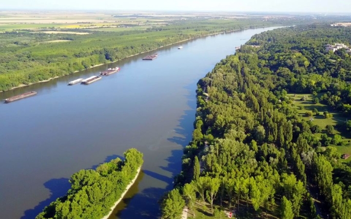 Levonult az árhullám a Dunán