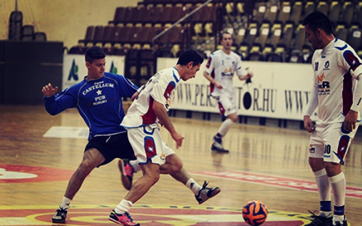 Kispályás foci: Ádámra emlékeztek