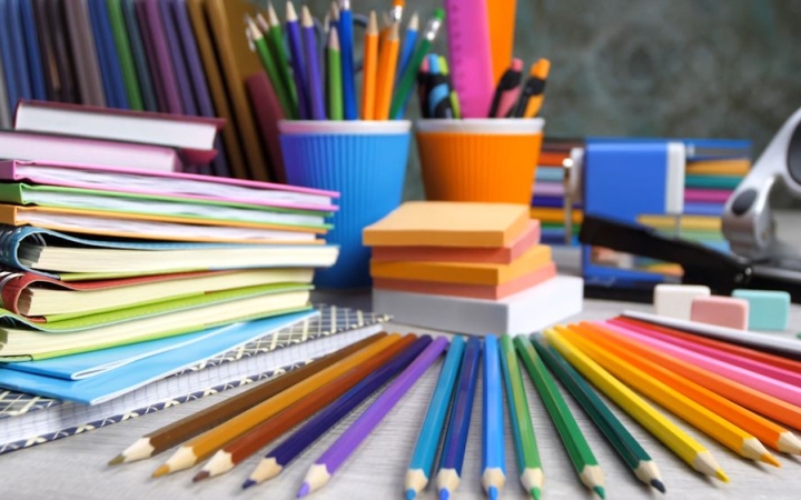 Útkeresés: gyűjtést kezdtek – mindenki tanszerekkel segíthet!