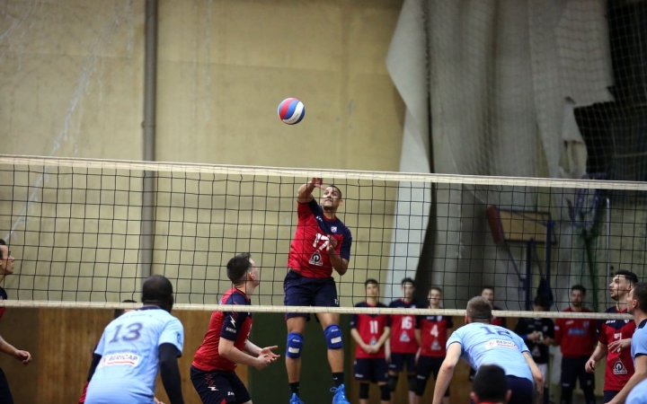 Idegenben kezd a Dunaferr