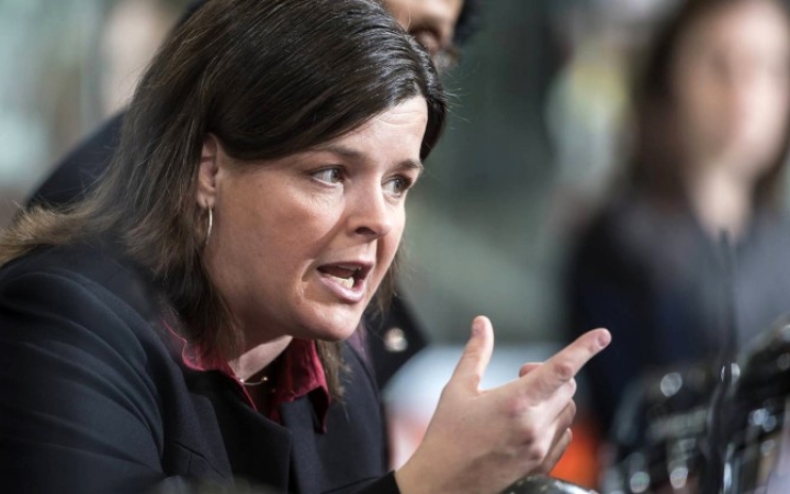 Olimpiai bajnok vezeti a magyar női jégkorong-válogatottat