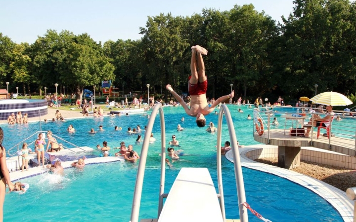 Csúcsra járt az élményözön a fürdőben! (webgalériával)