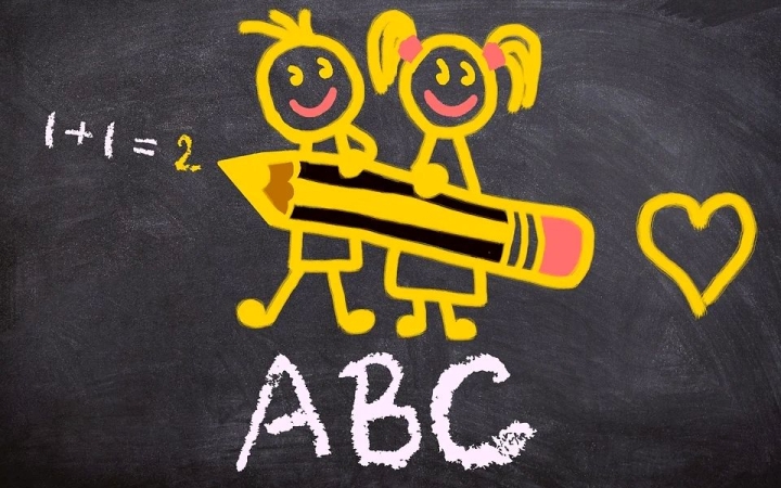 EMMI: szeptember 1-jén hagyományosan kezdődhet az iskola