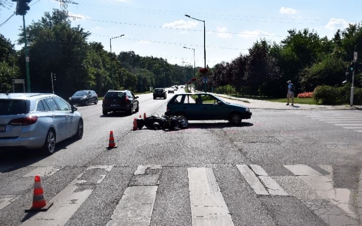 Autós és motoros ütközött