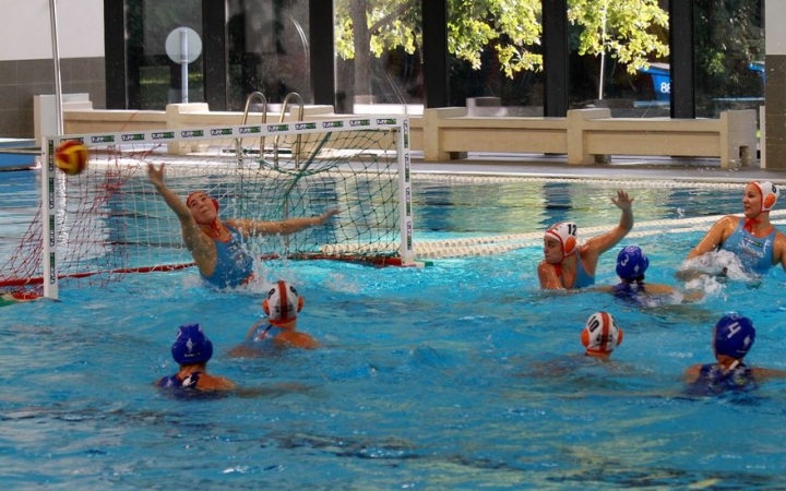 Vízilabda: módosítottak, mégis zárt kapuk mögött meccselnek ma!