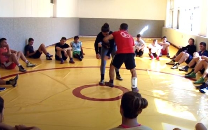 DSTV: edzőtábor a birkózóknál