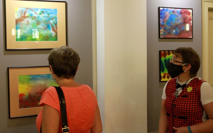 "Jószoli" 30: művészetterápia a Bartókban (galériával és videóval)