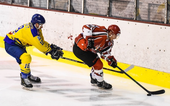 Újra jégen az Acélbikák