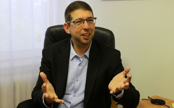 "Az első év a kármentésről szólt…"