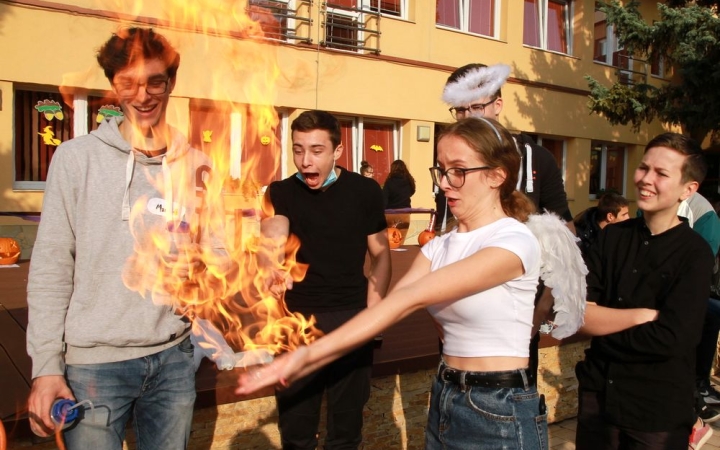 POK: borzongatóan színes kavalkád a nyílt napon (galériával)