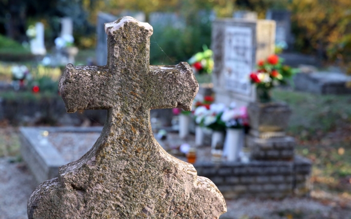 Elhunyt szeretteinkre emlékezhetünk