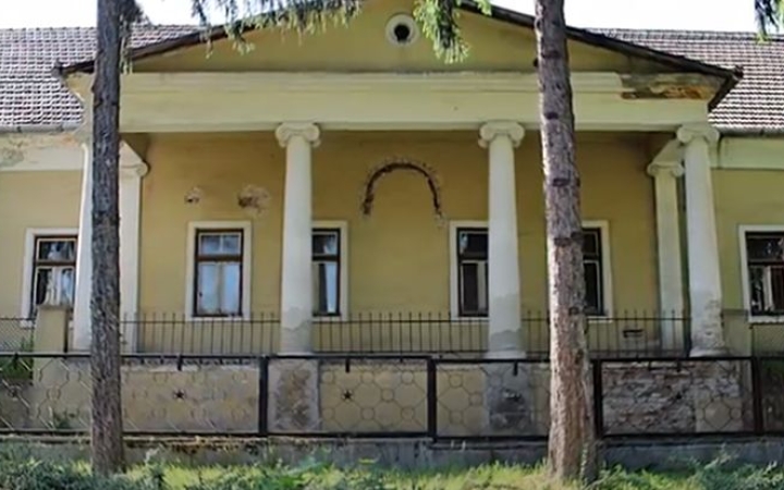 DSTV: többre hivatott a pentelei kúria