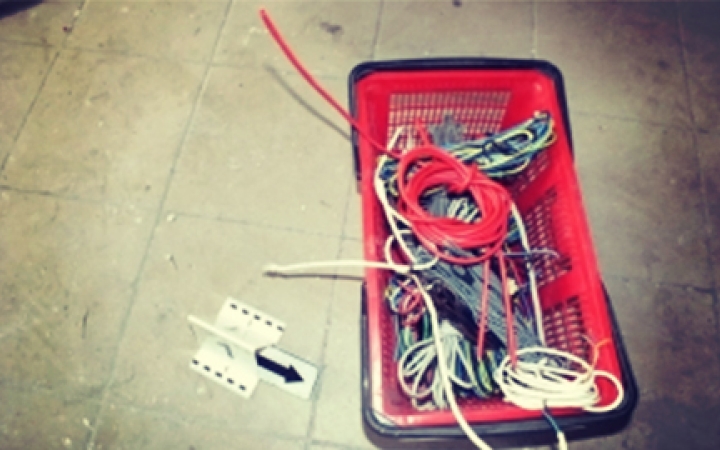 Sziréna: vádemelés lopás miatt