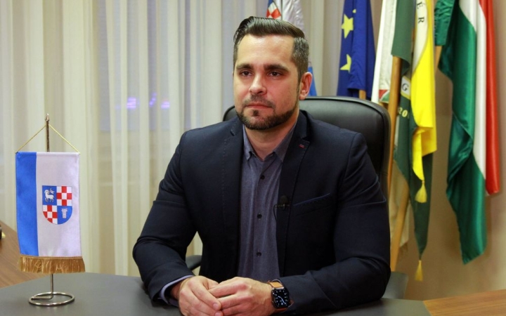 DSTV: mindent a korlátozásokról, mindent a maszkviselésről