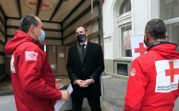 Jelentős adomány a járvány elleni küzdelemhez