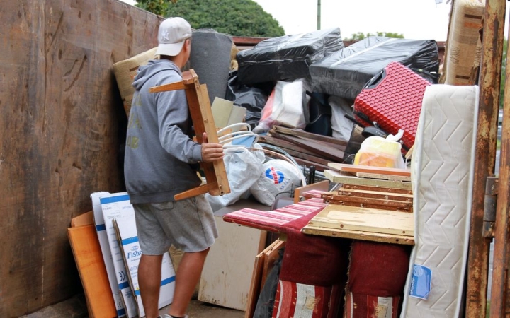 A belváros új helyszínein folytatódik a lomtalanítás