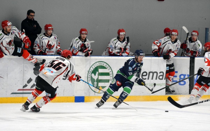 Újabb kínos vereség