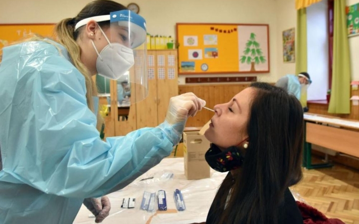 Koronavírus: karcsú részvételi arány, alacsony fertőzöttség