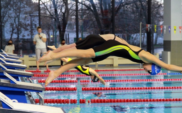 Regionális bajnokság az uszodában (galériával)