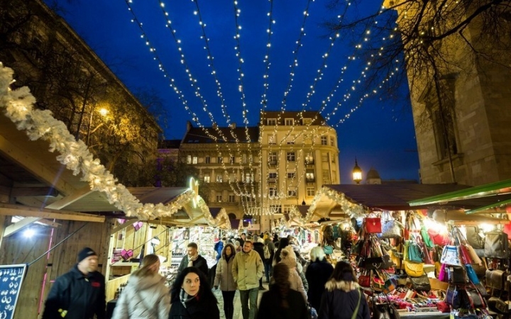 A magyarok kevesebbet terveznek költeni idén karácsonyi ajándékokra